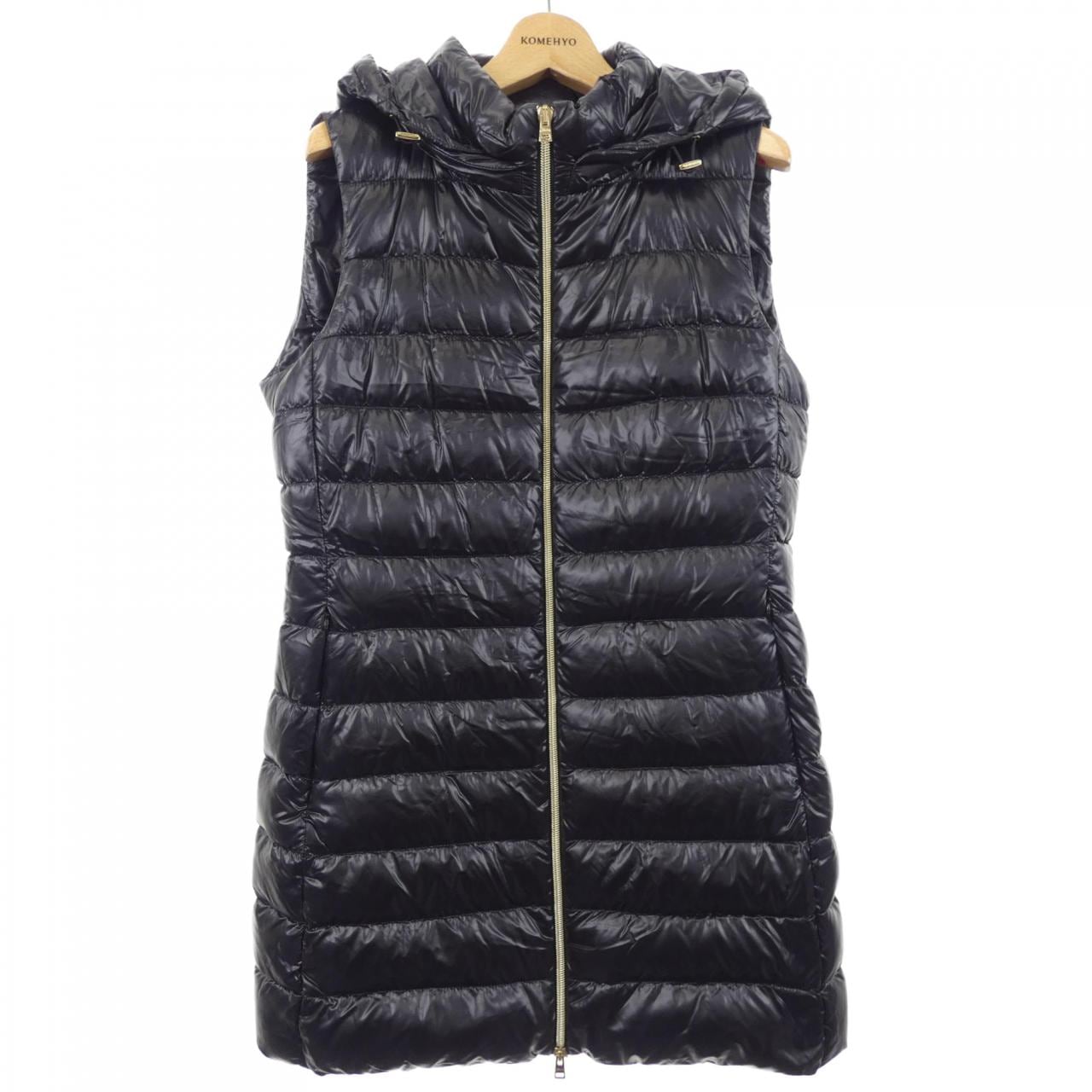 ヘルノ Herno PI0329D ダウンベスト