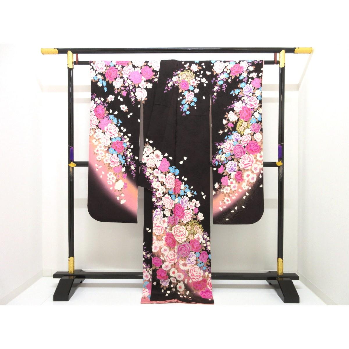 振袖　友禅金彩加工　刺繍入りボカシ染　ラインストーン入