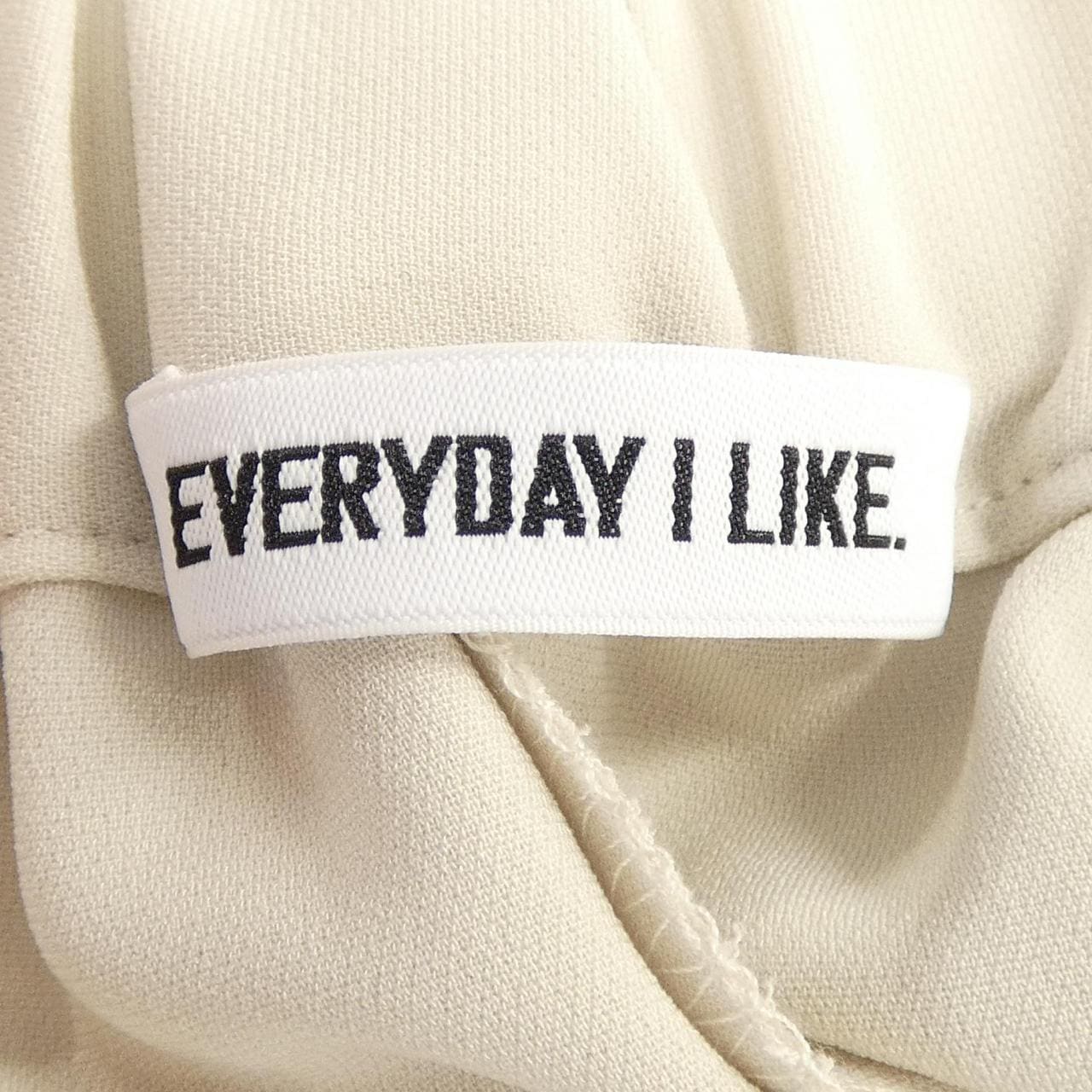 ドゥーズィエムクラス DEUXIEME CLASSE パンツ