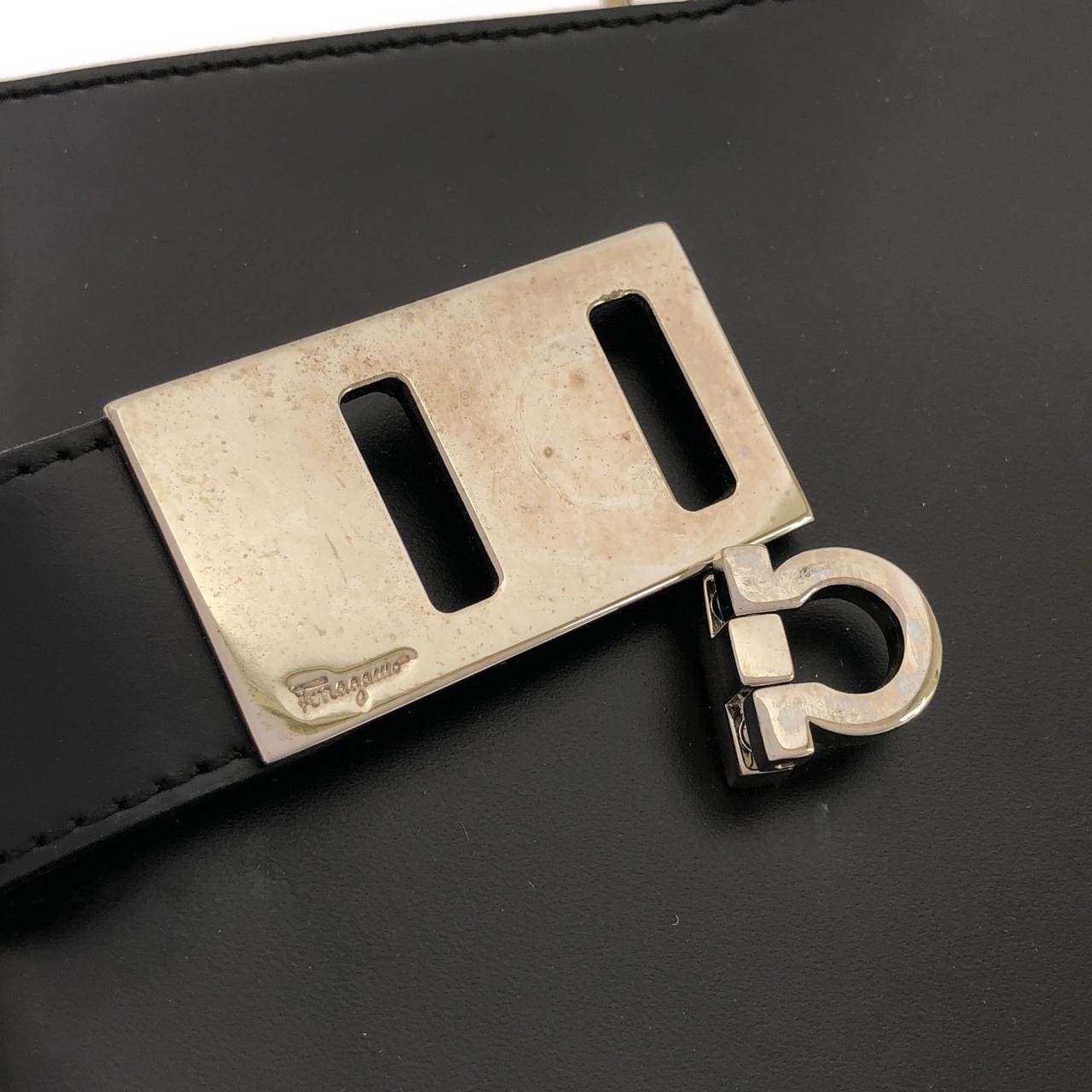 【ヴィンテージ】サルヴァトーレフェラガモ 21 9350 バッグ