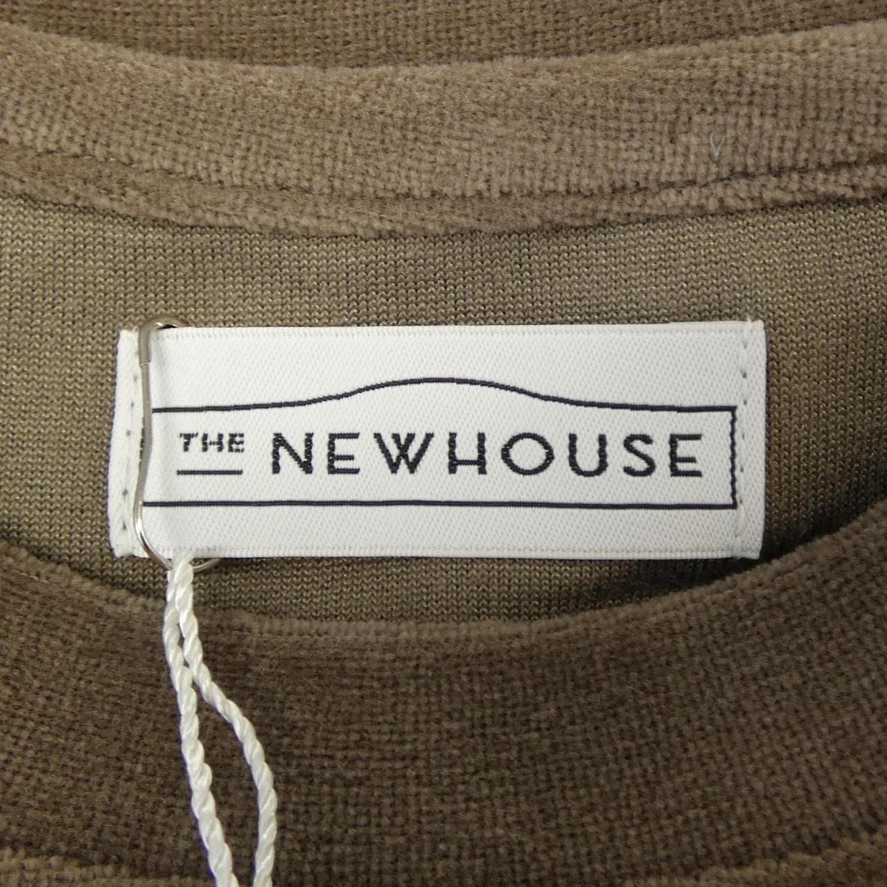 ザニューハウス THE NEWHOUSE トップス