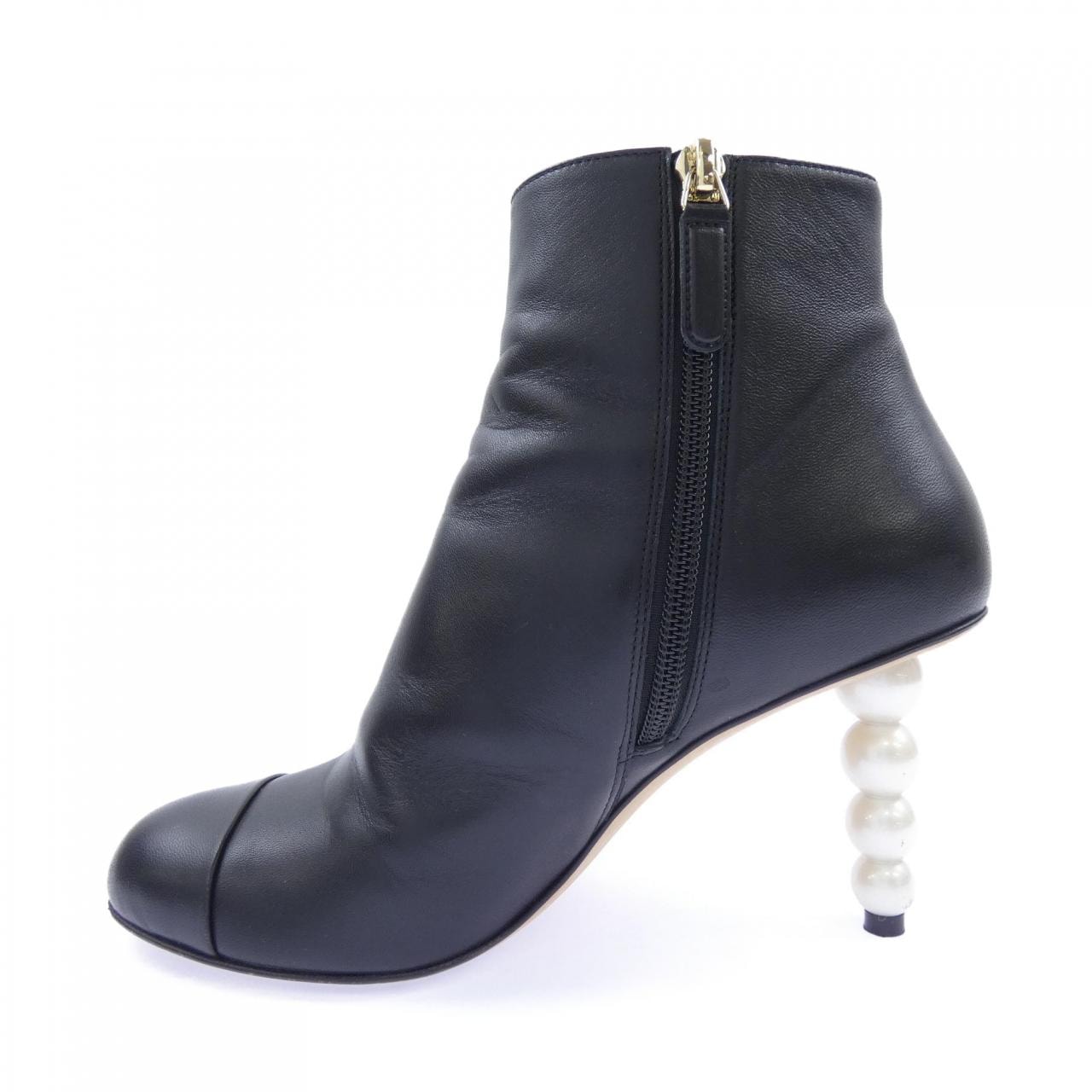 シャネル CHANEL G37135X01000 ブーツ