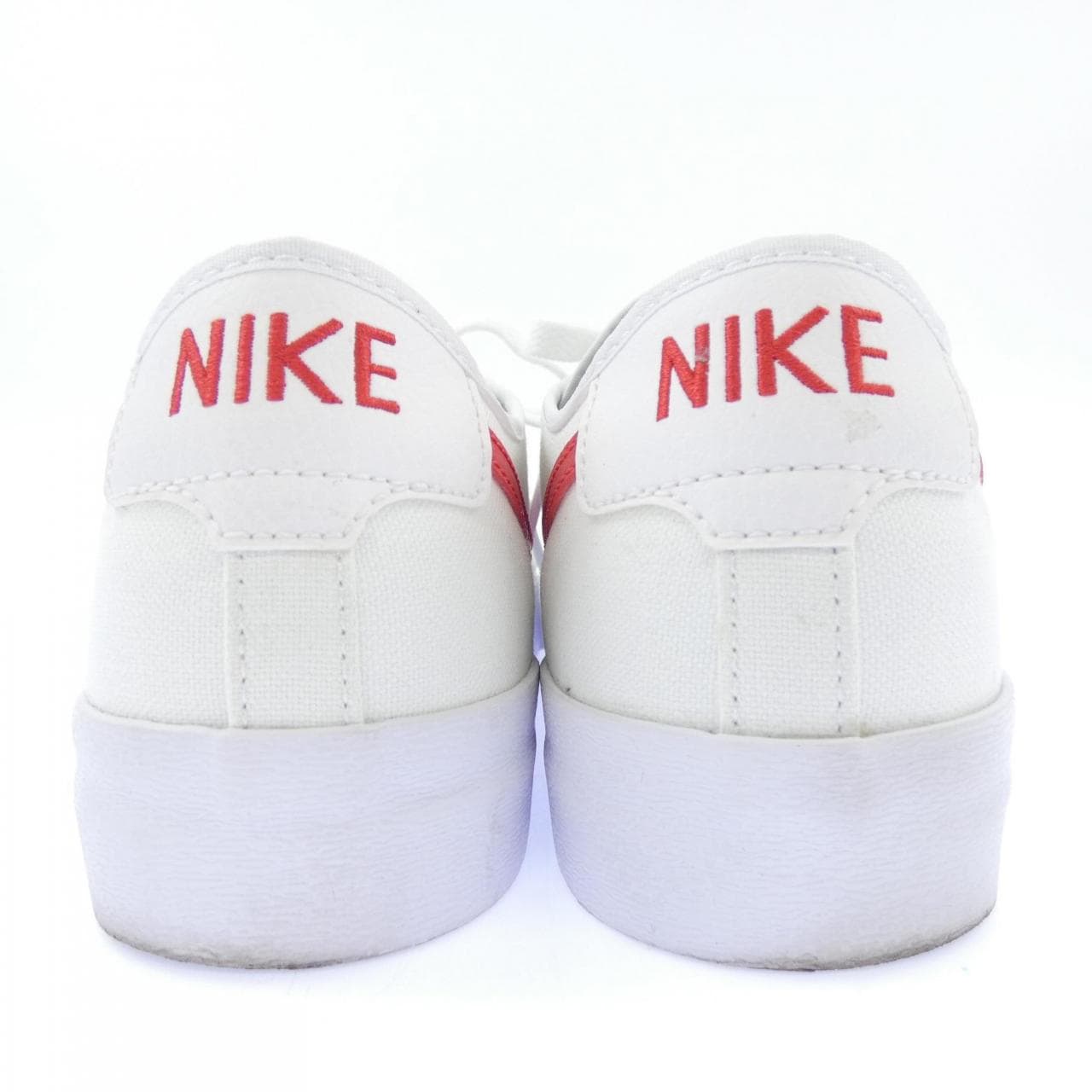 ナイキ NIKE スニーカー