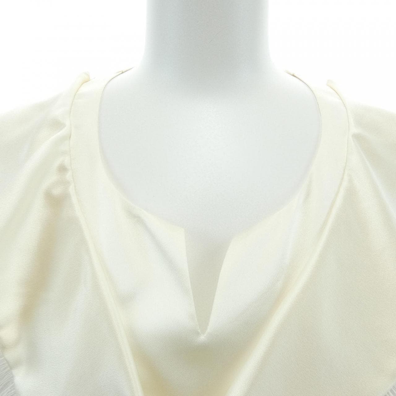 シャネル CHANEL P37687V14874 トップス