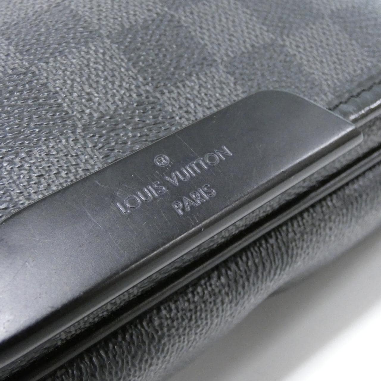 ルイヴィトン ダミエ グラフィット ダニエル MM N58029 ショルダーバッグ