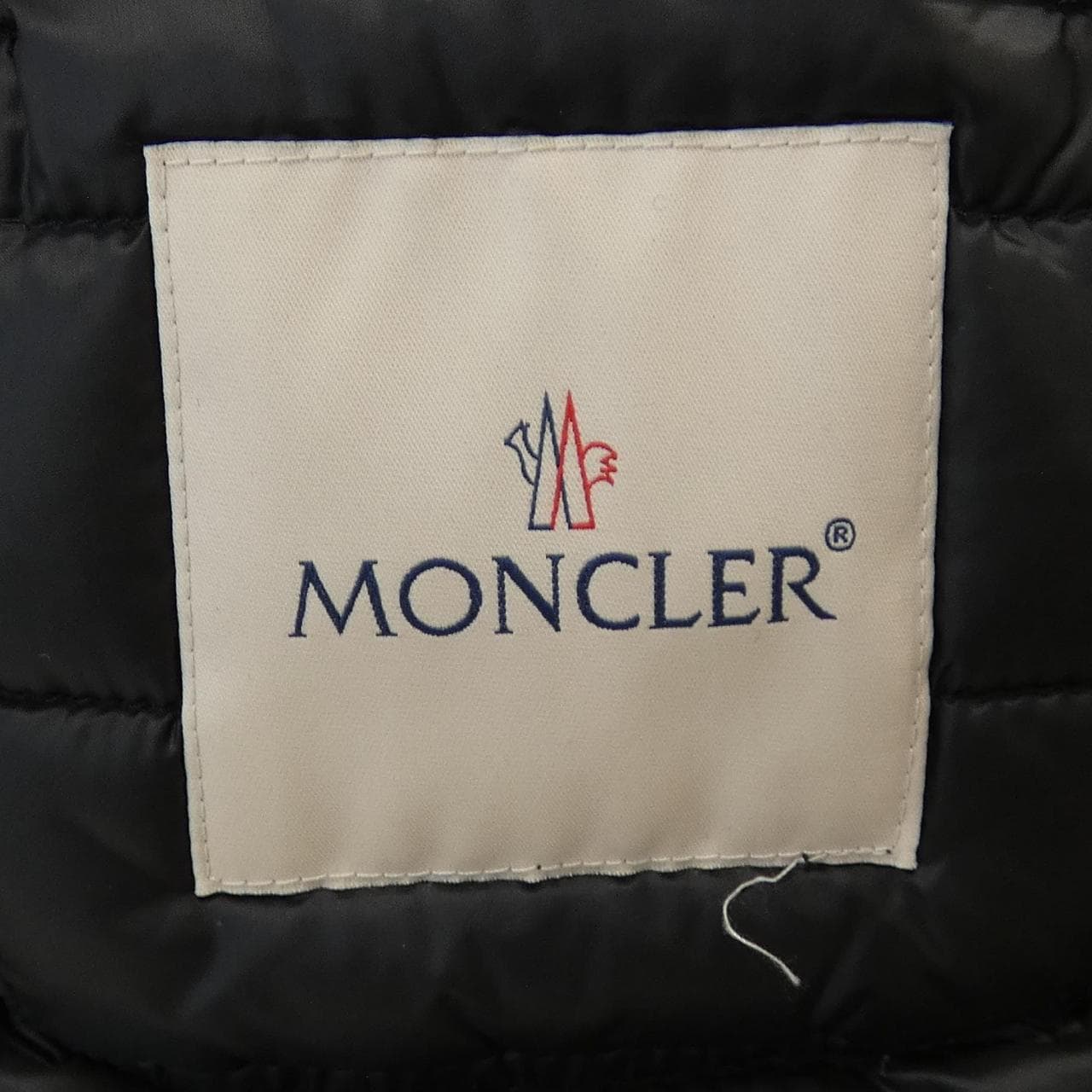 モンクレール MONCLER ダウンジャケット