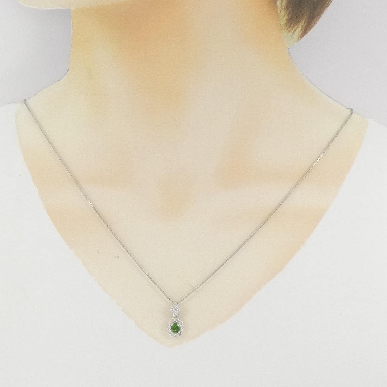 PT900/PT850 Demantoid garnet Necklace 0.37CT