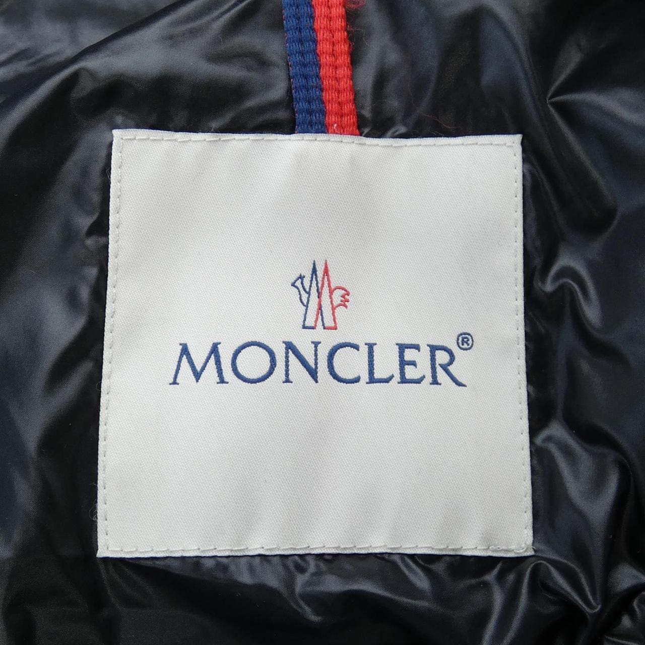 モンクレール MONCLER ダウンジャケット