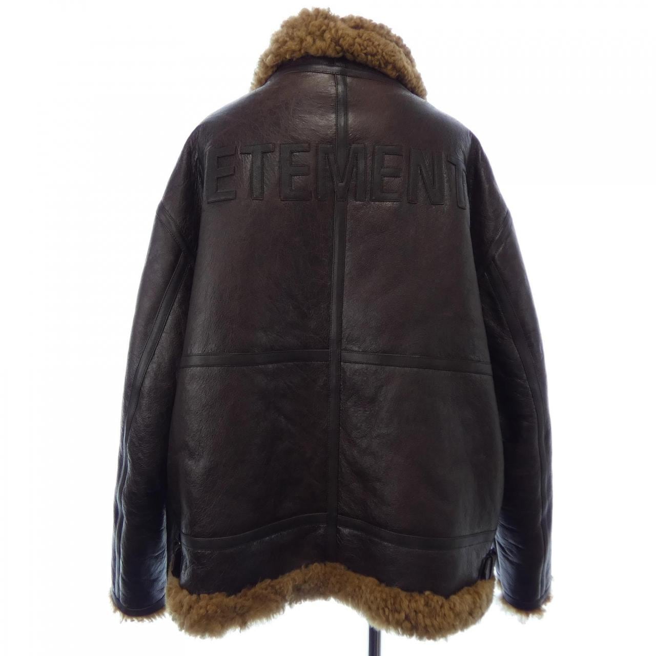 ヴェトモン VETEMENTS UA65JA670B ムートンジャケット