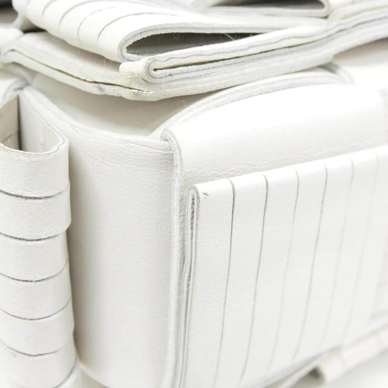 ボッテガヴェネタ 680698 V1G71 ショルダーバッグ