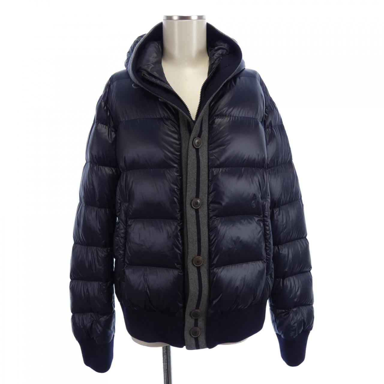 モンクレール MONCLER ダウンジャケット