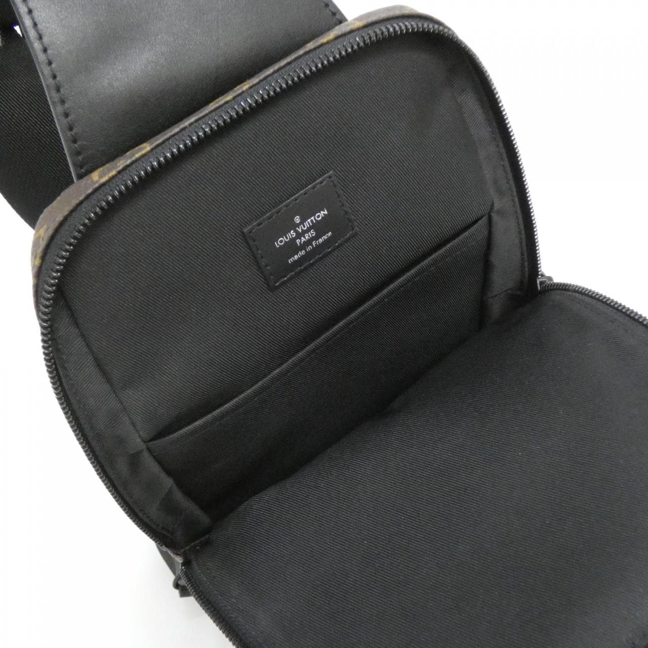 ルイヴィトン モノグラム マカサー アヴェニュー スリングバッグ M45897 ショルダーバッグ