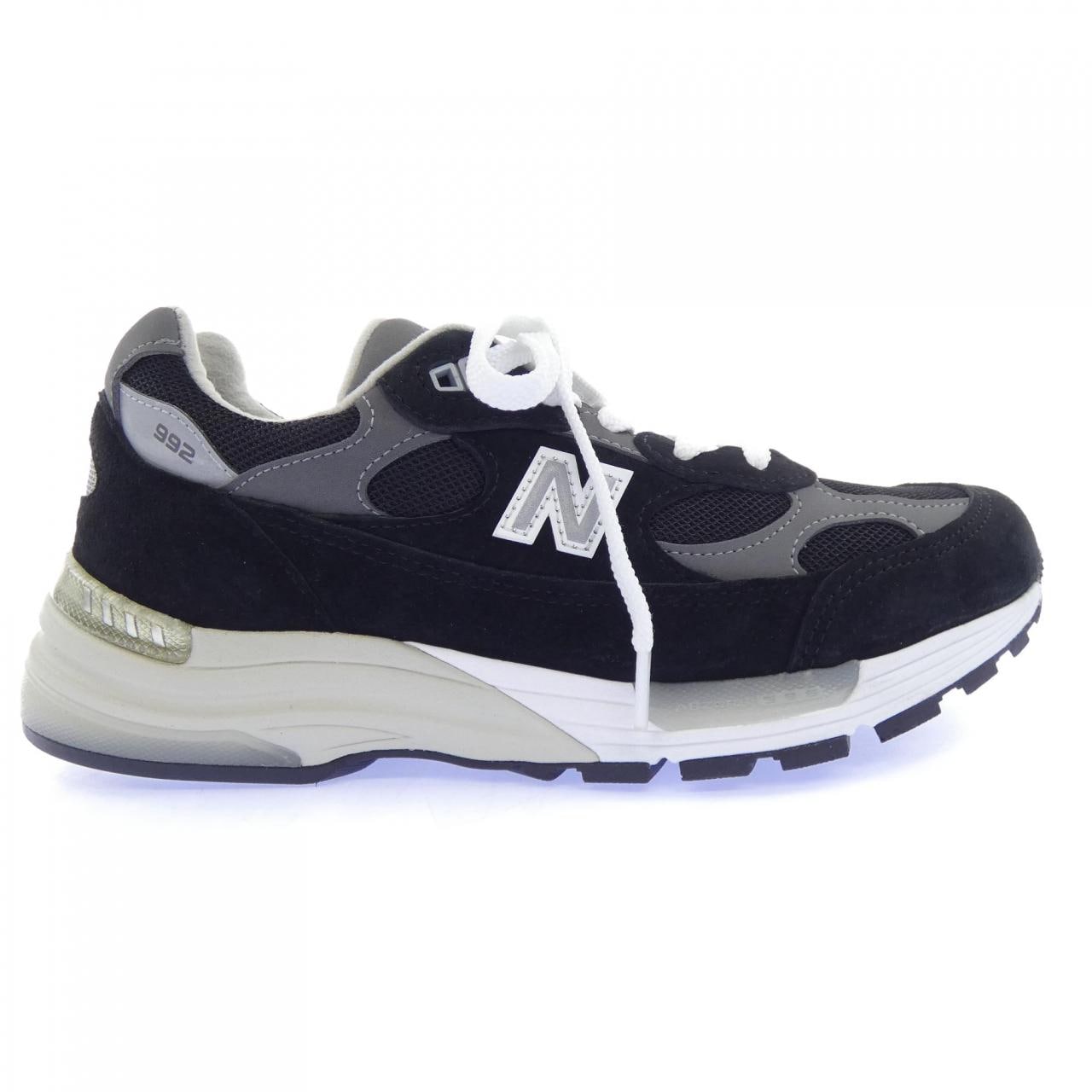 ニューバランス NEW BALANCE U992BK スニーカー