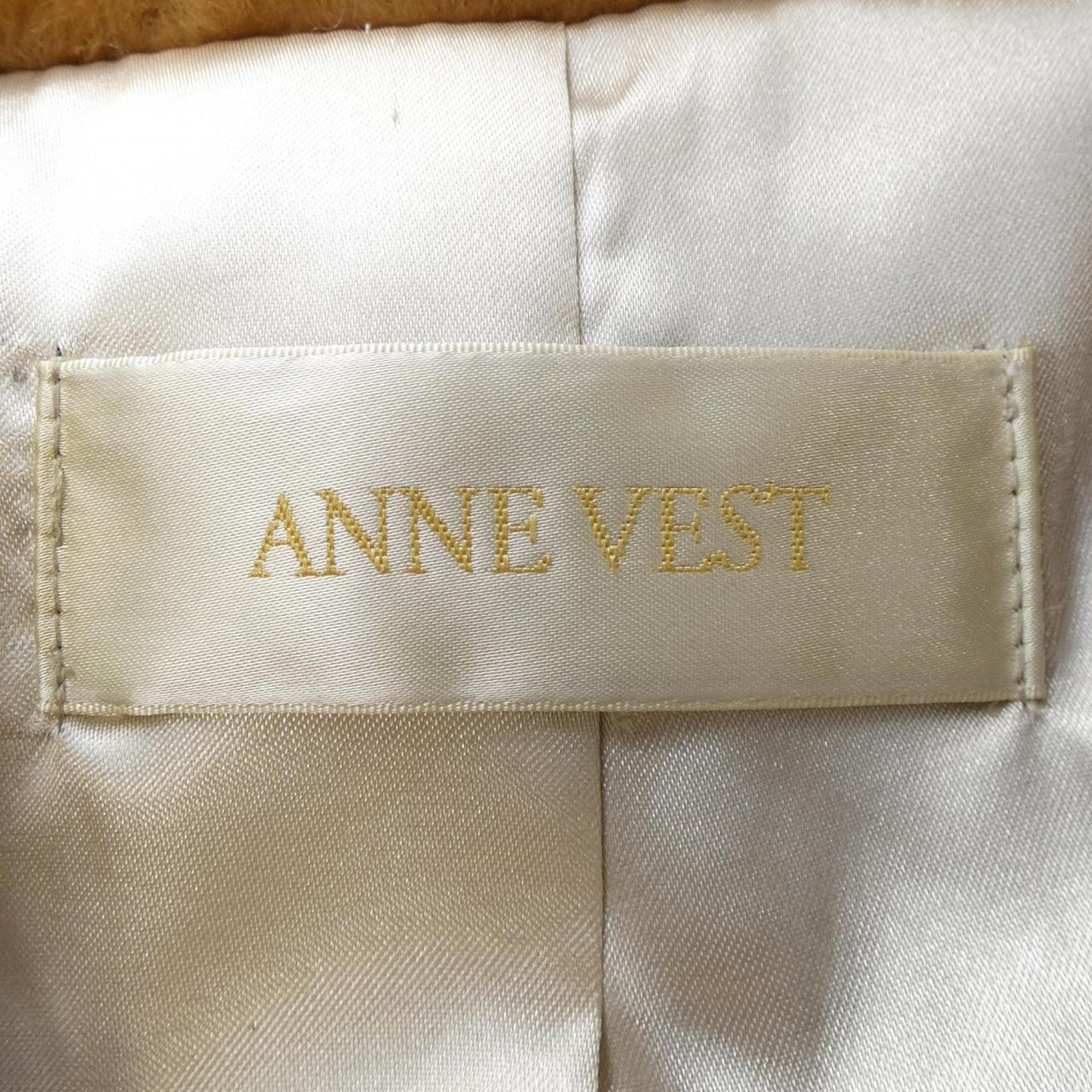 ANNE VEST外套