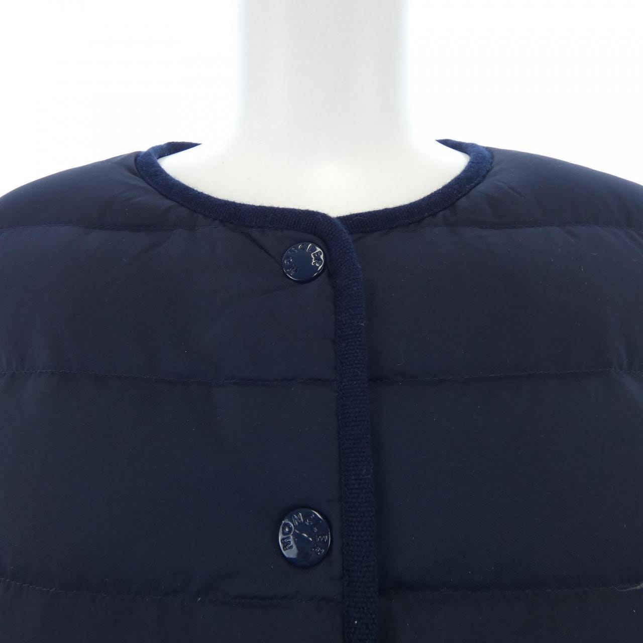 モンクレール MONCLER ダウンジャケット