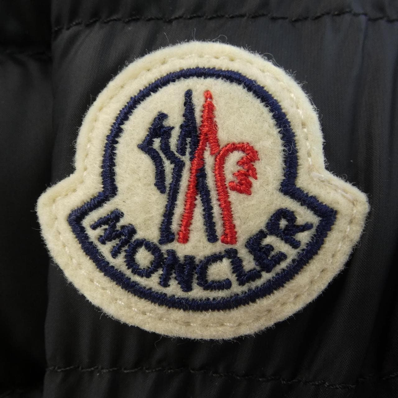 【新品】モンクレール MONCLER ダウンジャケット