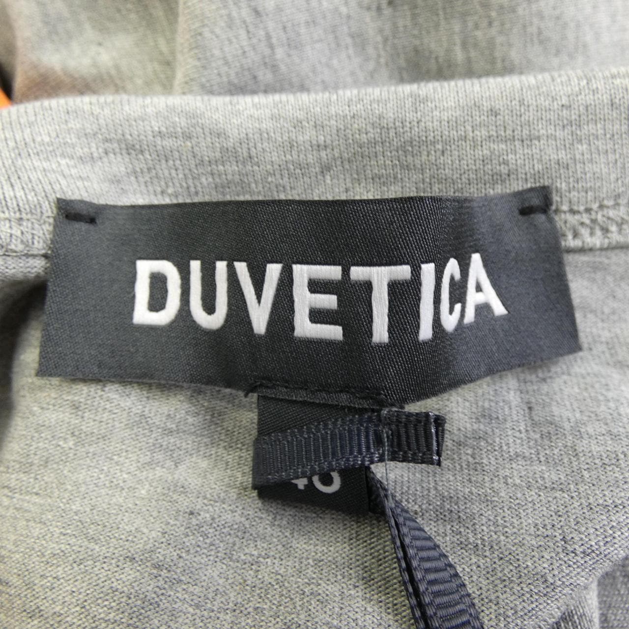 デュベティカ DUVETICA VXRT43131 Tシャツ