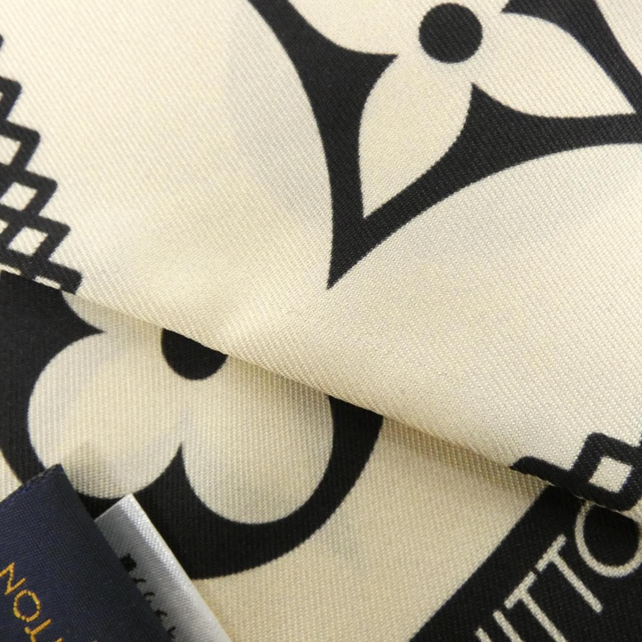 ルイヴィトン バンドー クロワジヨン M77453 スカーフ