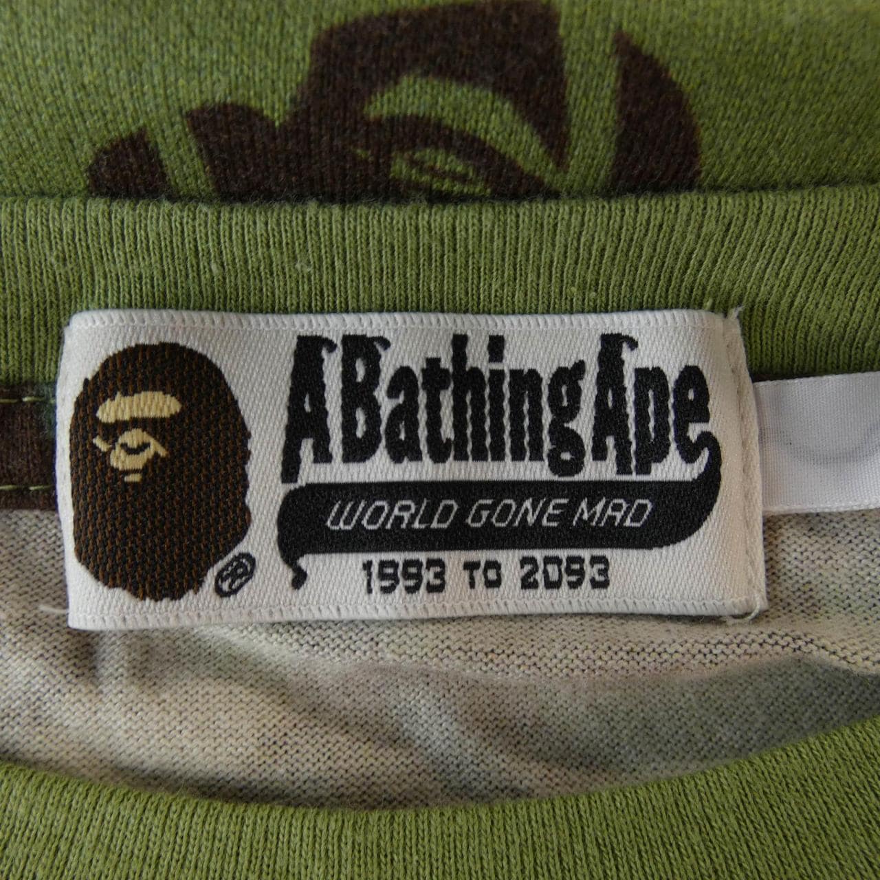 愛貝芙A BATHING APE T恤
