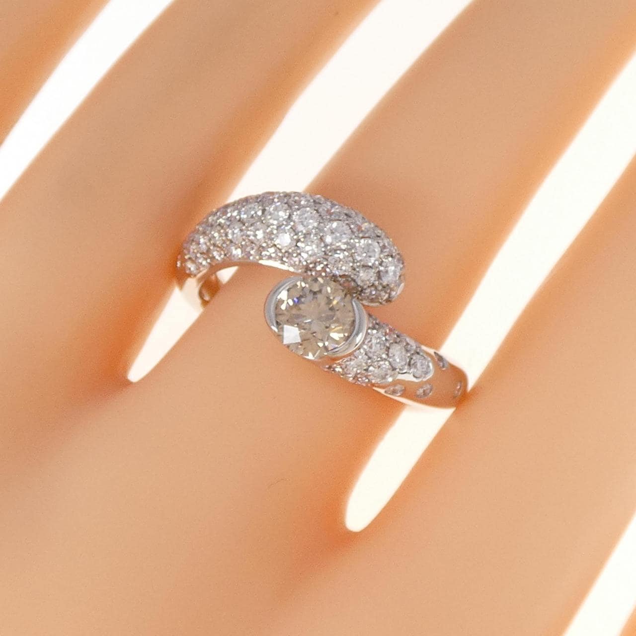 カシケイ ダイヤモンド リング 0.728CT