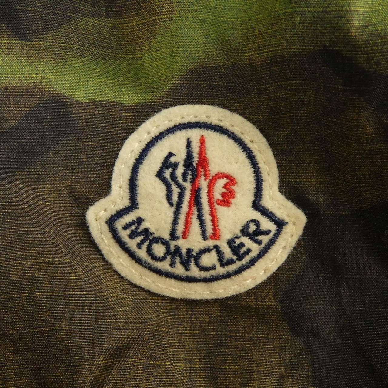 モンクレール MONCLER ブルゾン