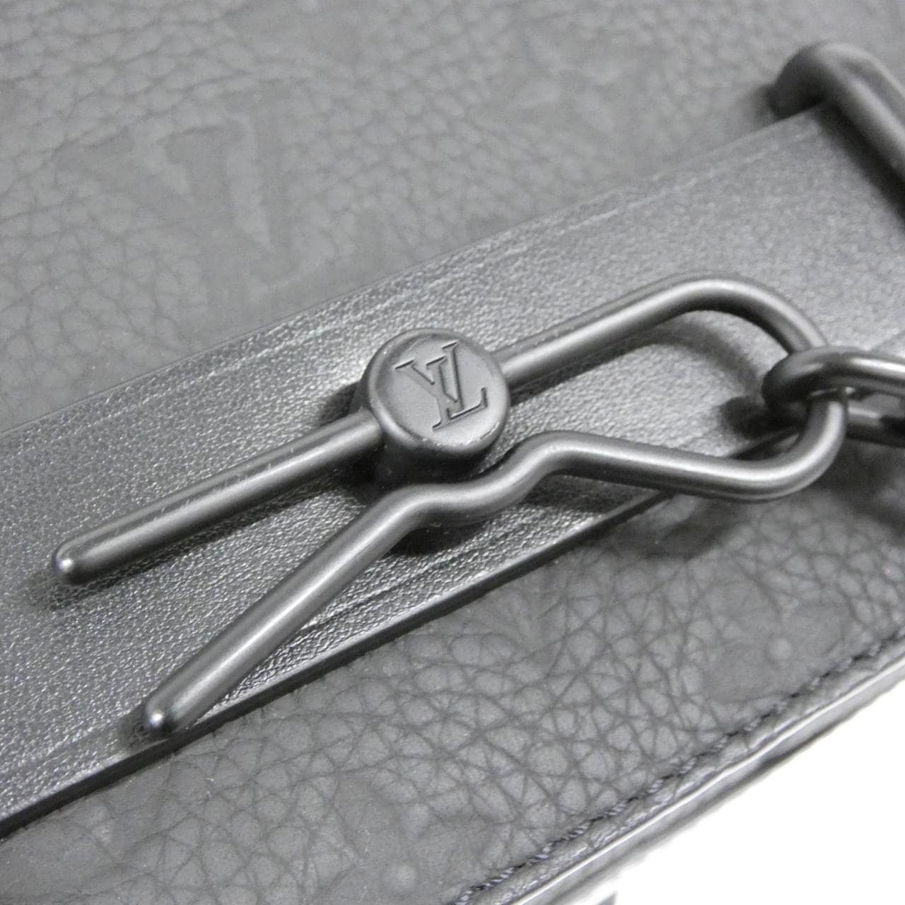 ルイヴィトン トリヨン モノグラム スティーマー メッセンジャー M57307 ショルダーバッグ