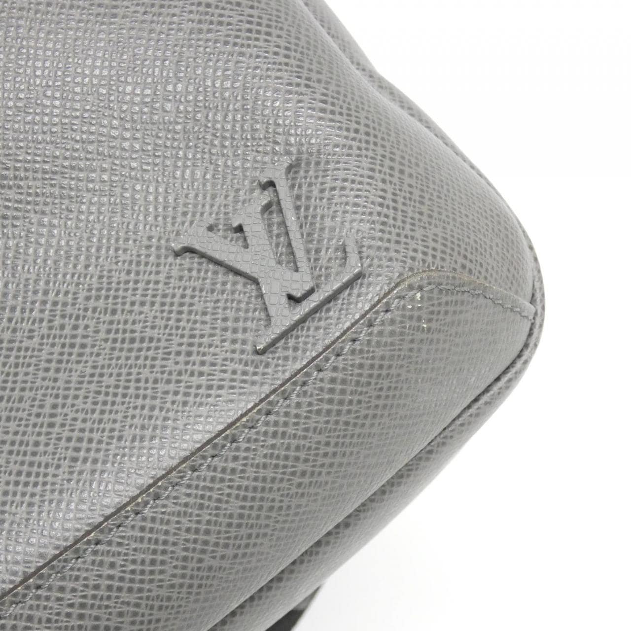 ルイヴィトン タイガ アヴェニュー スリングバッグ M30801 バッグ