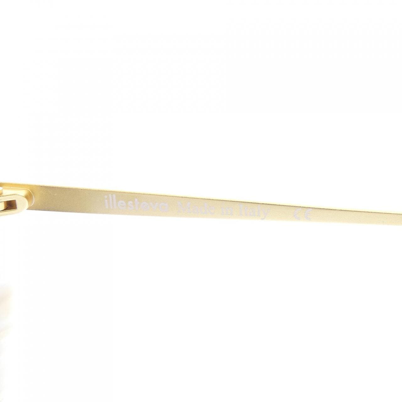 ILLESTEVA SUNGLASSES