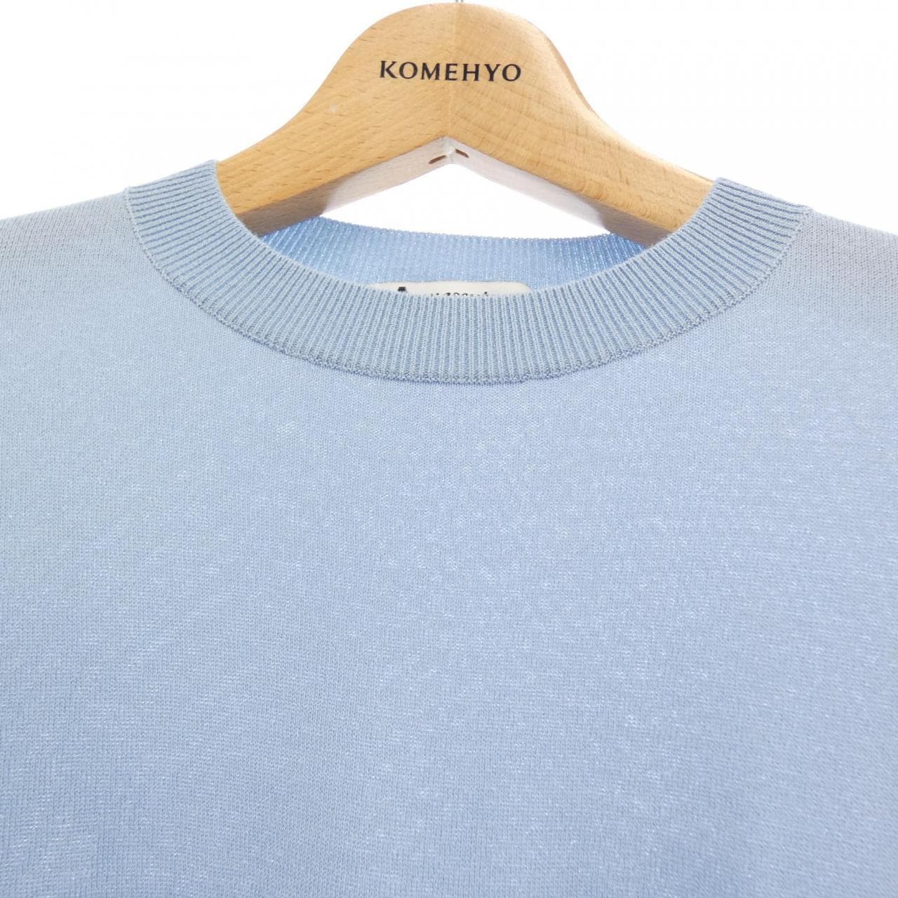 アクアスキュータム Aquascutum トップス