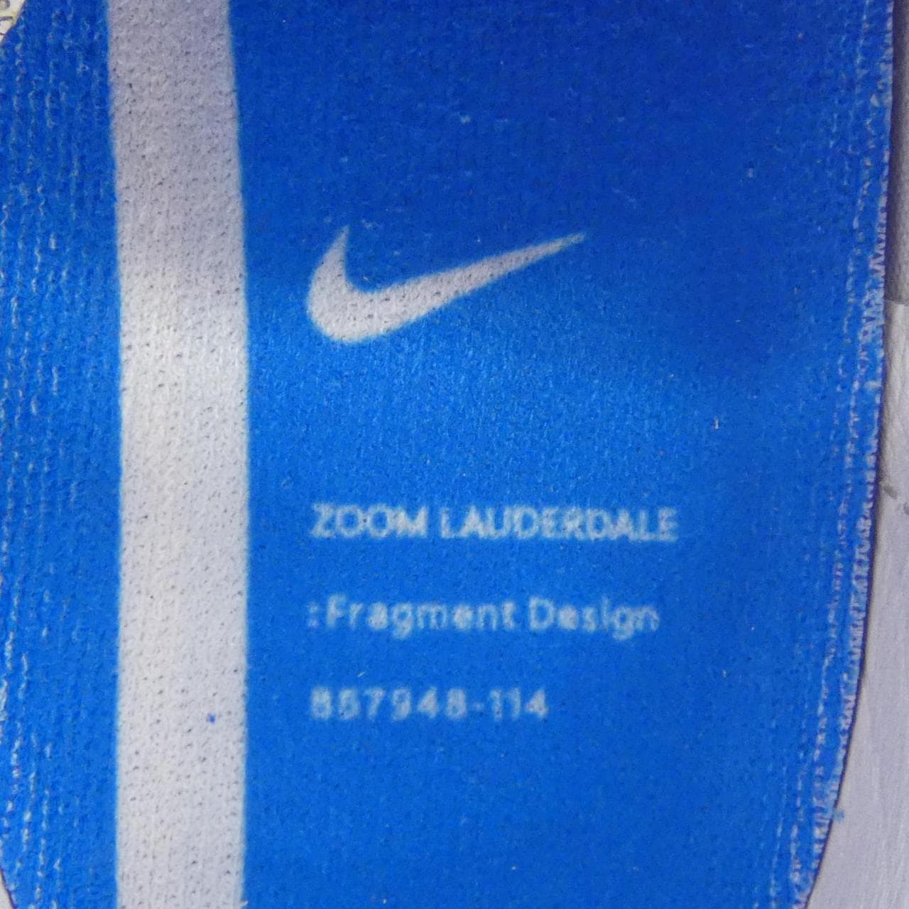 ナイキ NIKE 857948-114 スニーカー