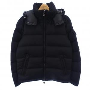 モンクレール MONCLER ダウンジャケット
