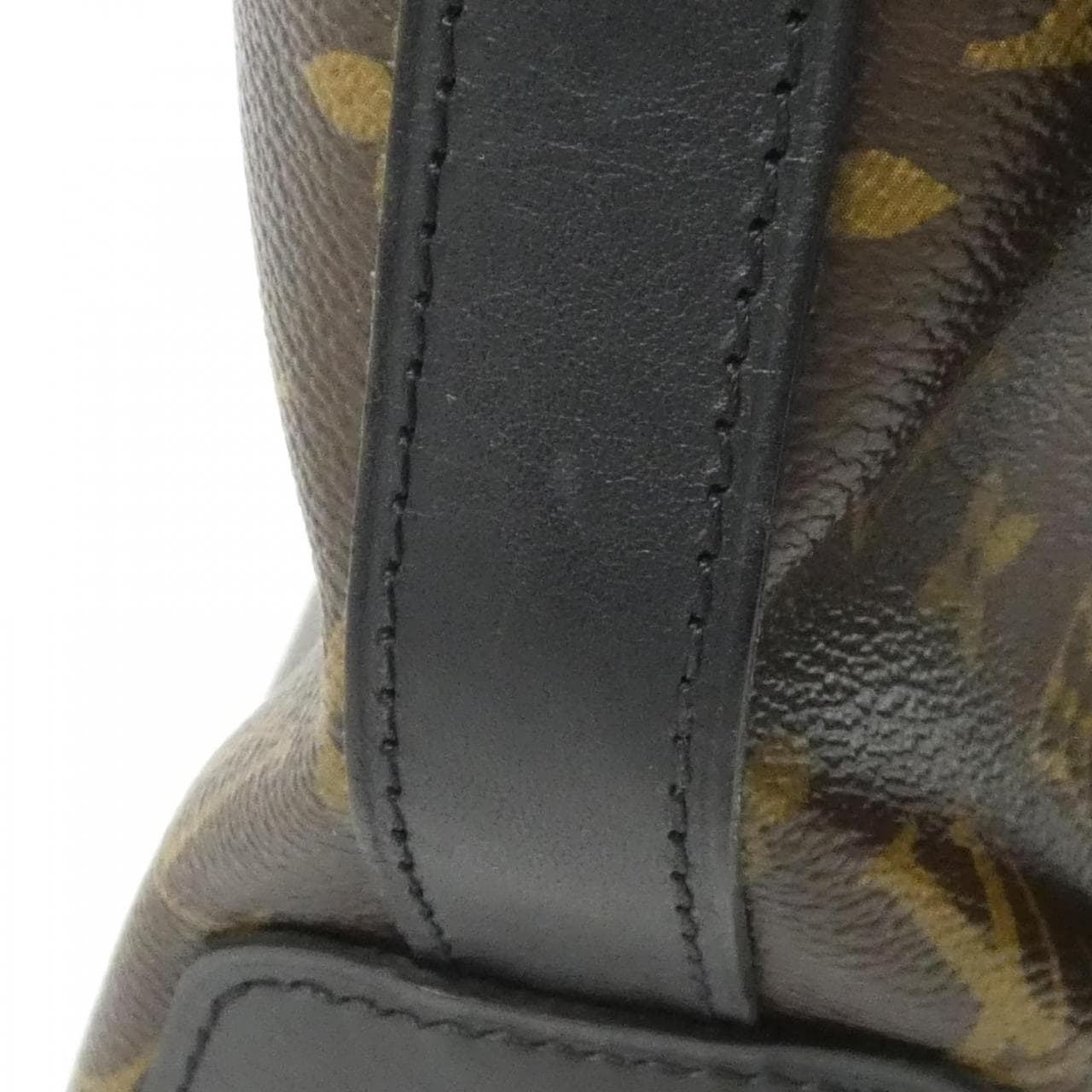 ルイヴィトン モノグラム マカサー ディヴィス M56708 バッグ