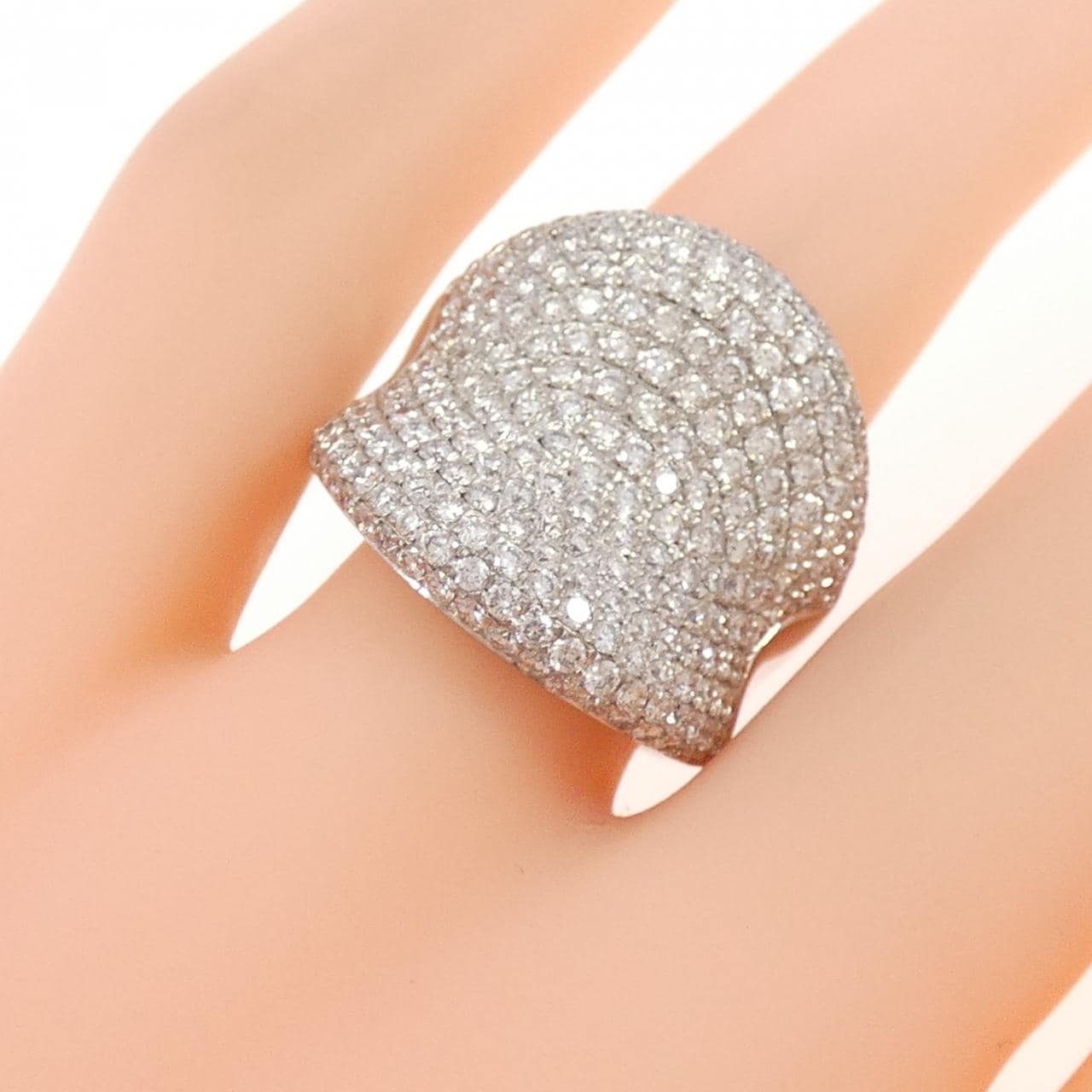 18KWG パヴェ ダイヤモンド リング 2.70CT