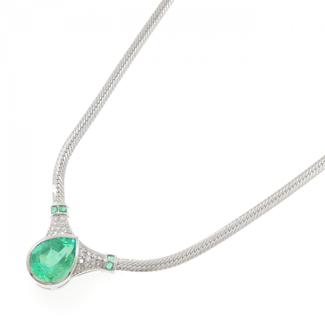 PT900/PT850 エメラルド ネックレス 5.79CT