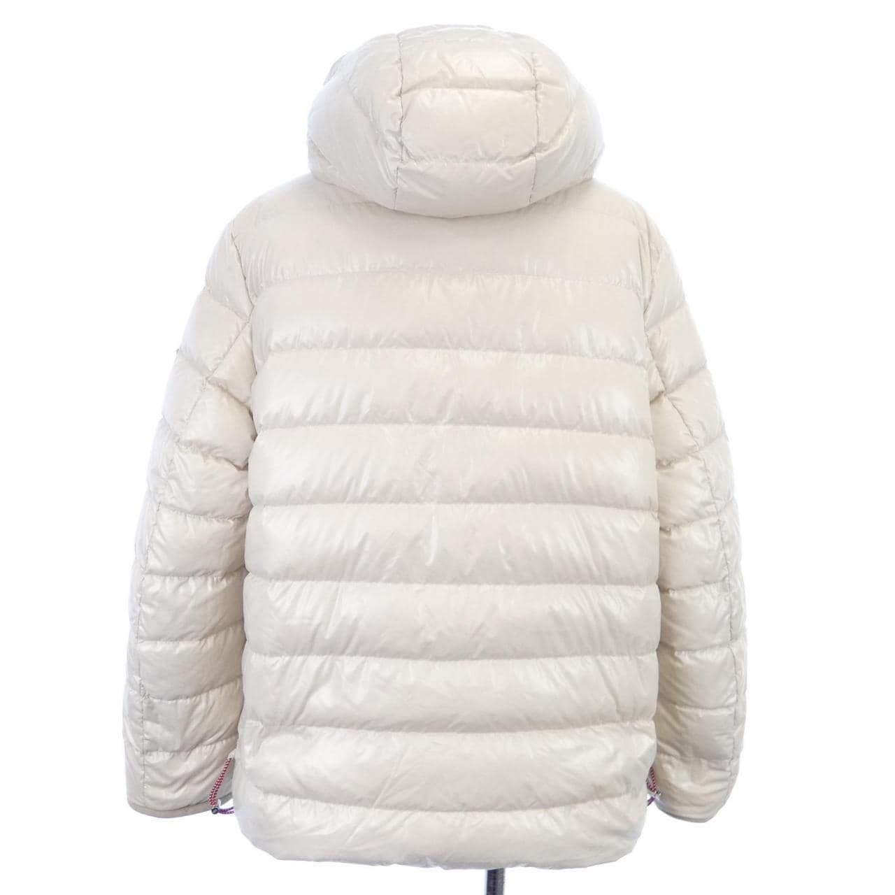 モンクレール MONCLER ダウンジャケット