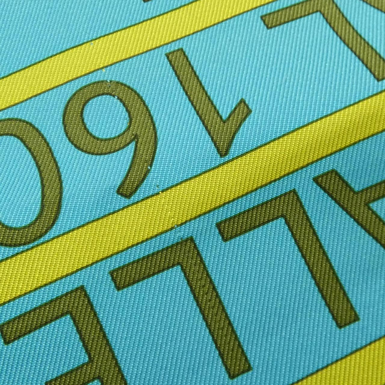 エルメス LES SOURCES DE LA VIE カレ スカーフ