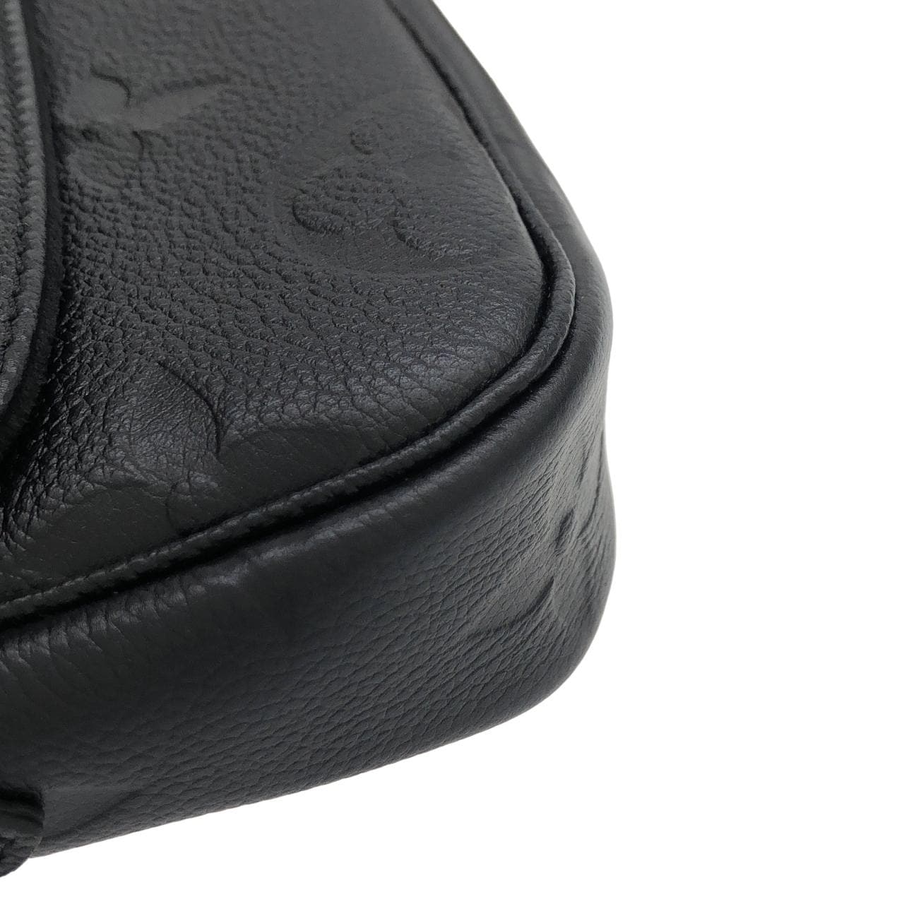 ルイヴィトン モノグラム アンプラント ウォレット オン チェーン アイビー M82154 ショルダーバッグ