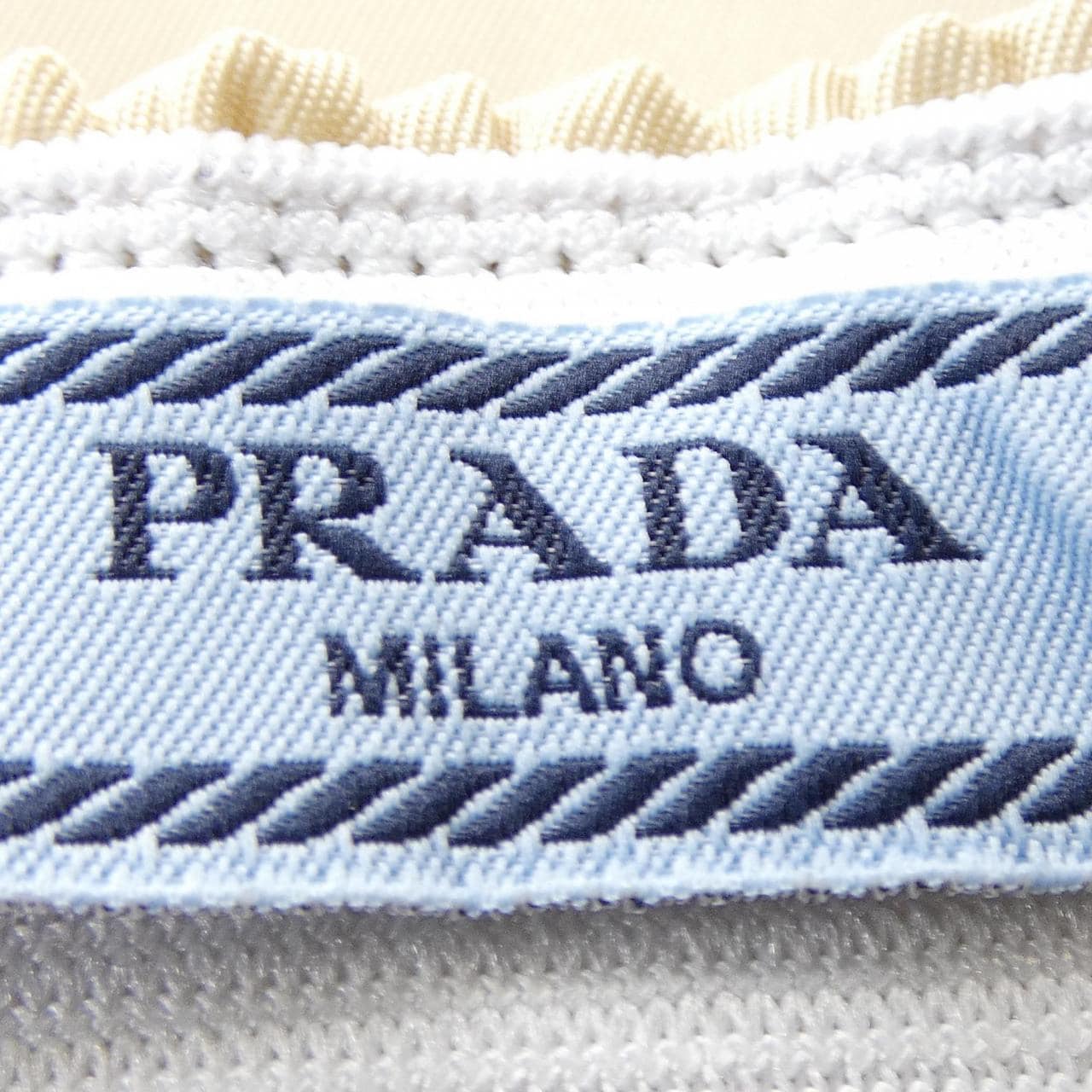 プラダ PRADA トライアングルロゴ 21H007 SOOO 1WQ8 スカート