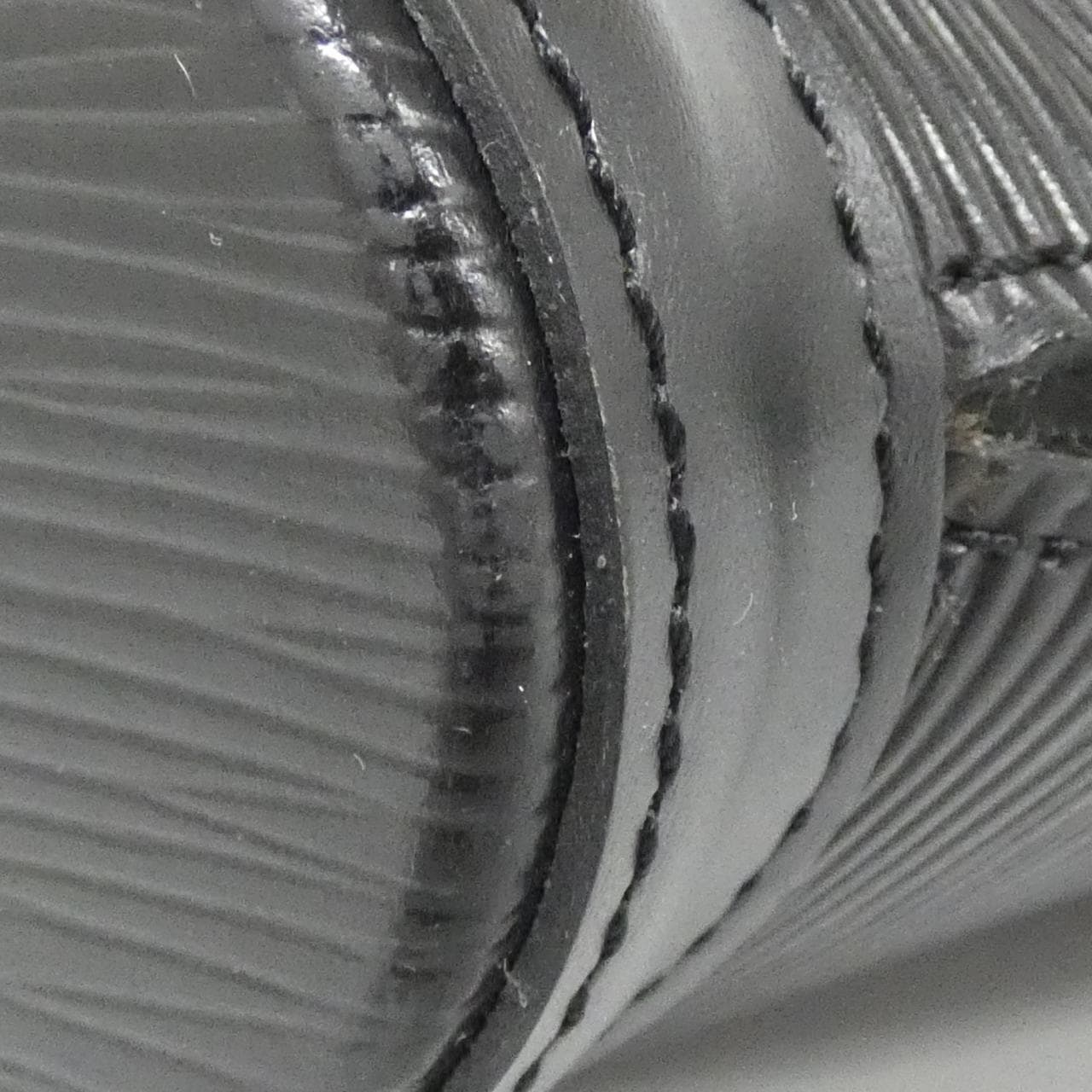 ルイヴィトン エピ サンジャック M52272 バッグ