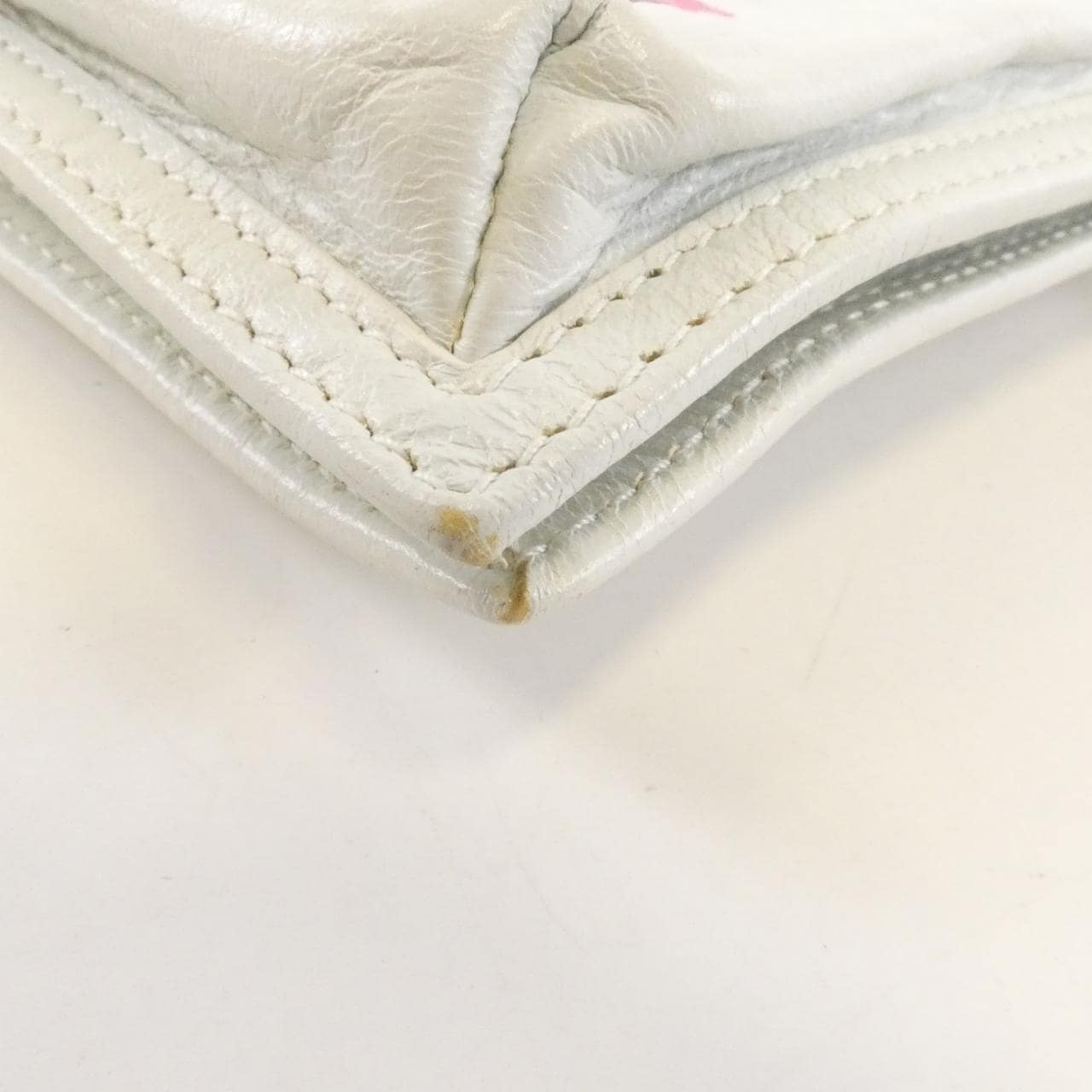 バレンシアガ GRAFFITI EXPLORER POUCH STRAP 532298 0FEN5 ショルダーバッグ