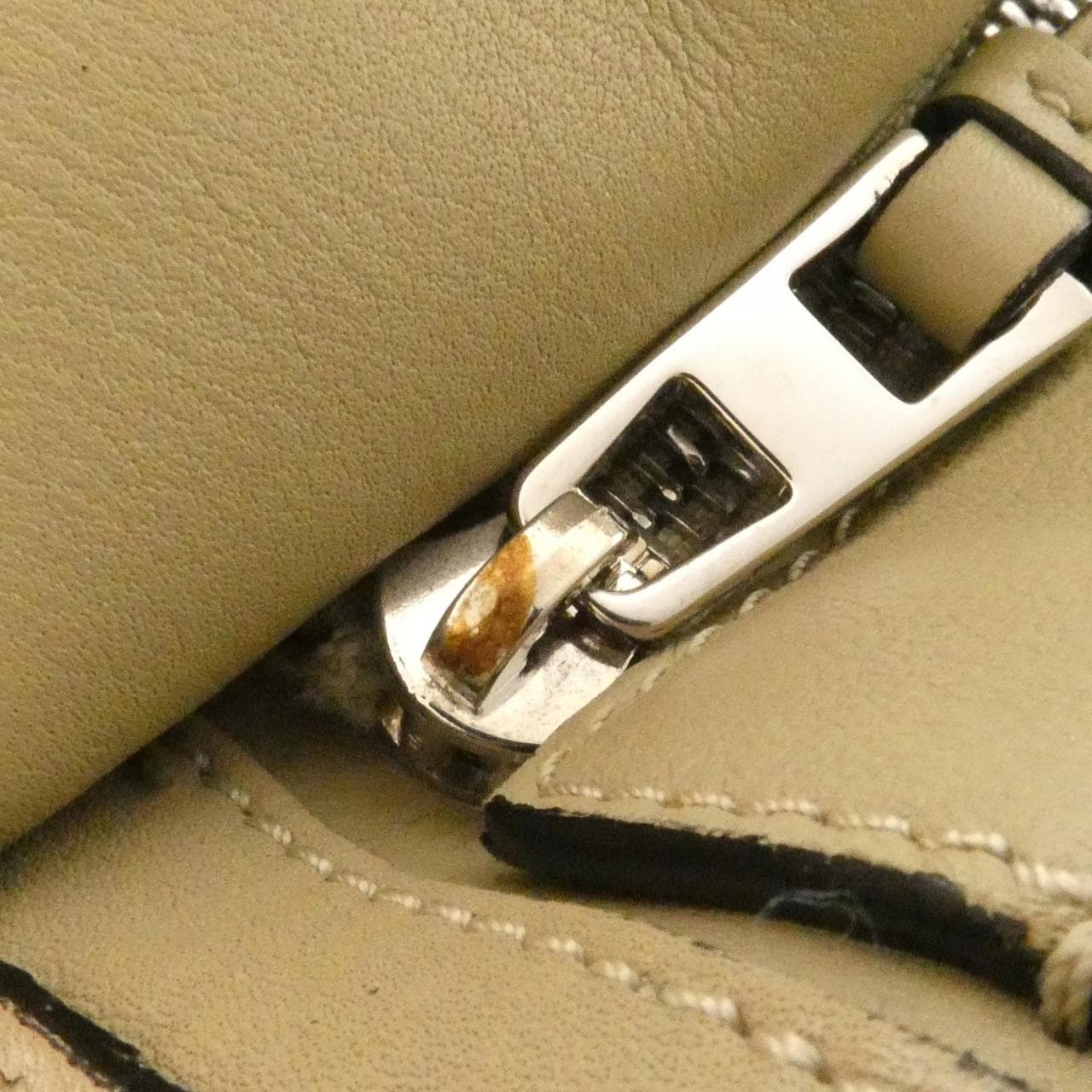 ロエベ パズル ミディアム 322 30 K74 バッグ