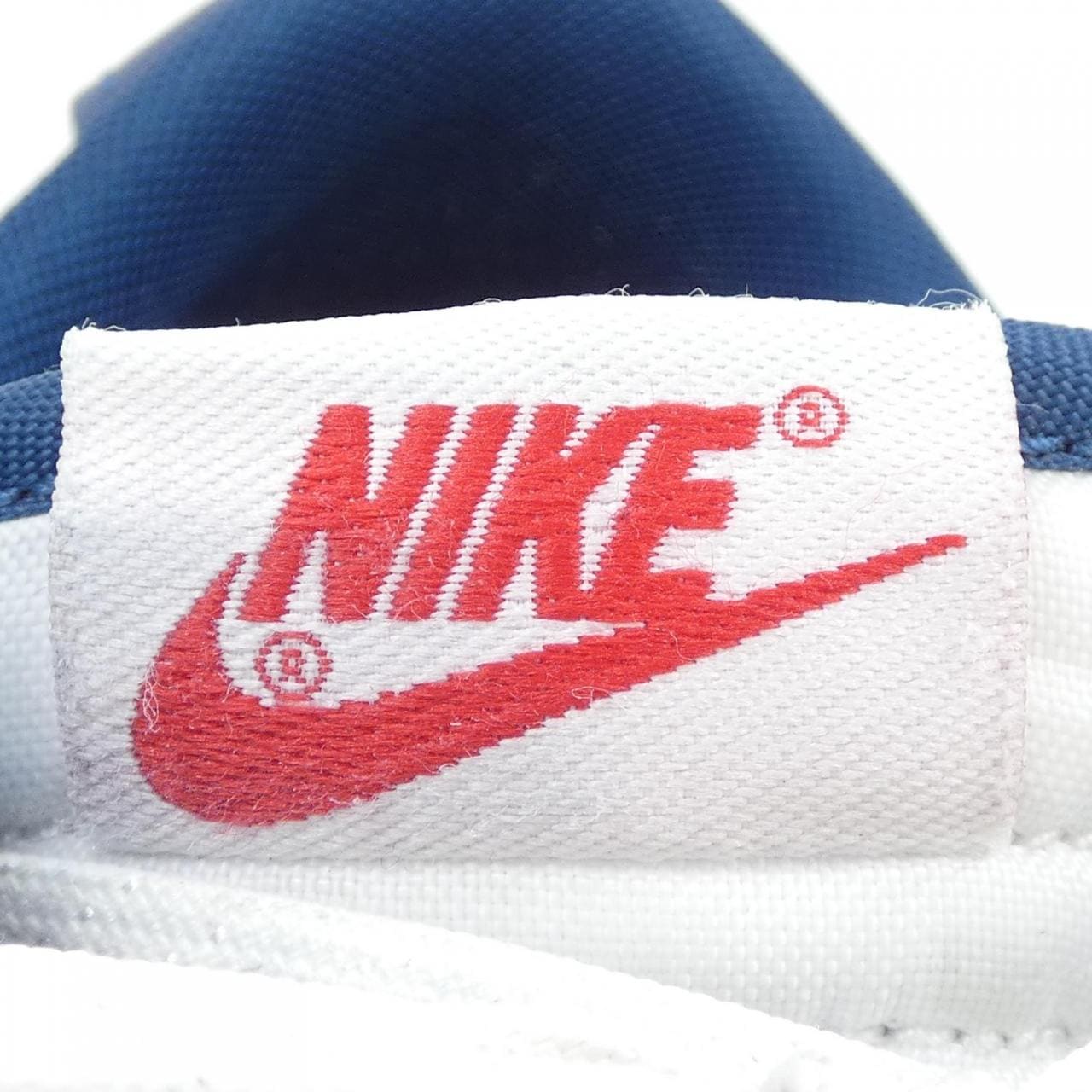 ナイキ NIKE スニーカー