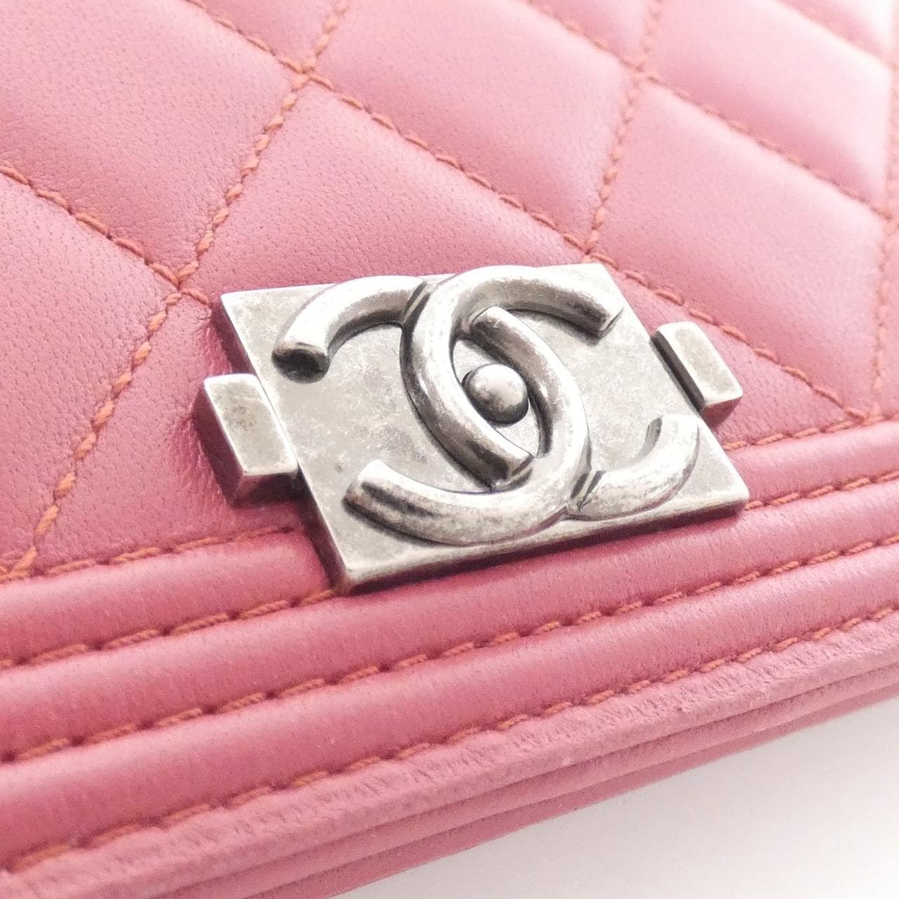 シャネル ボーイシャネル ライン 68722 財布