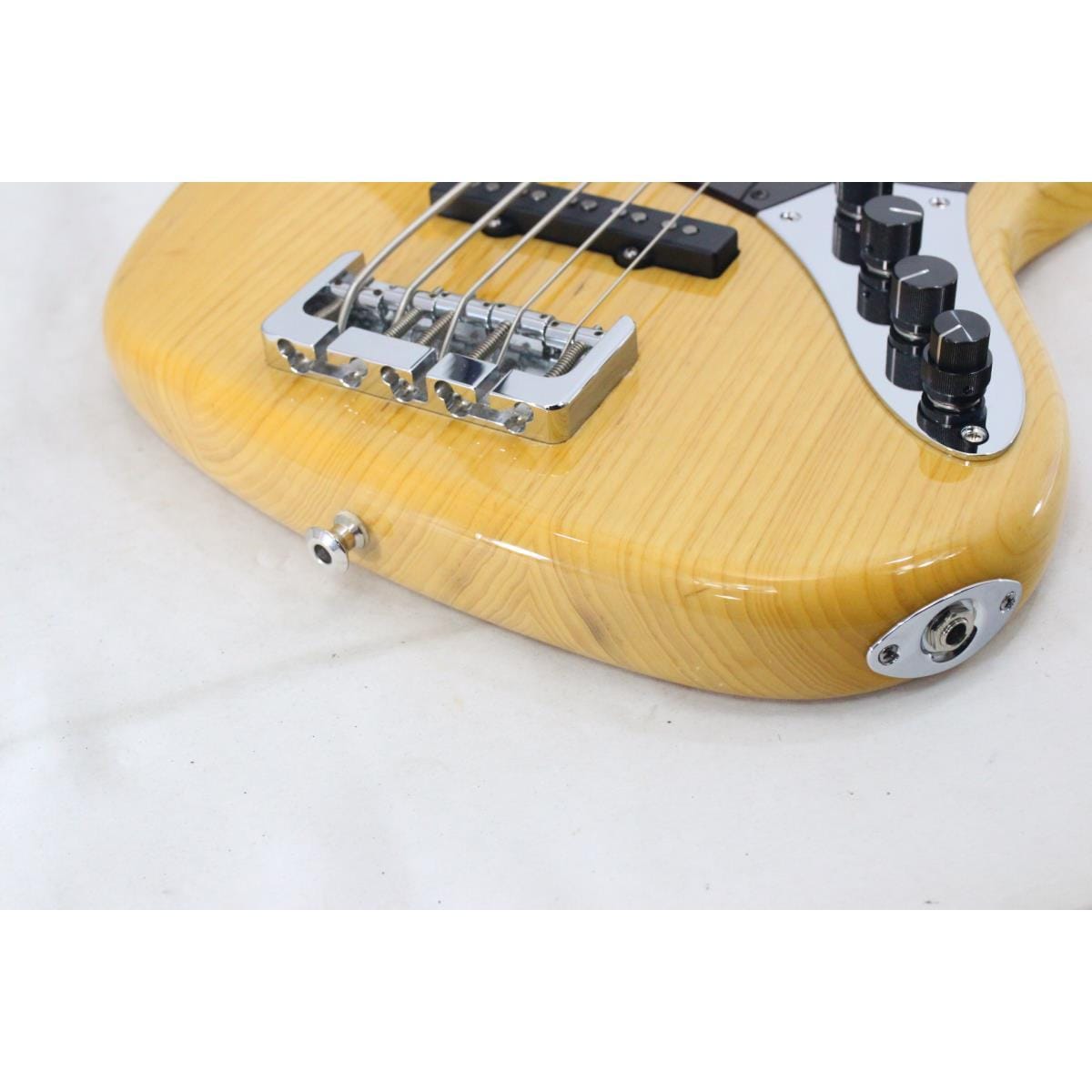 ＦＥＮＤＥＲ　　ＡＭＥＲＩＣＡＮ　ＤＥＬＵＸＥ　ＪＢ　Ｖ