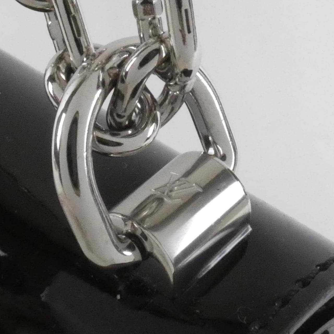 ルイヴィトン ヴェルニ ツイスト PM M54243 ショルダーバッグ