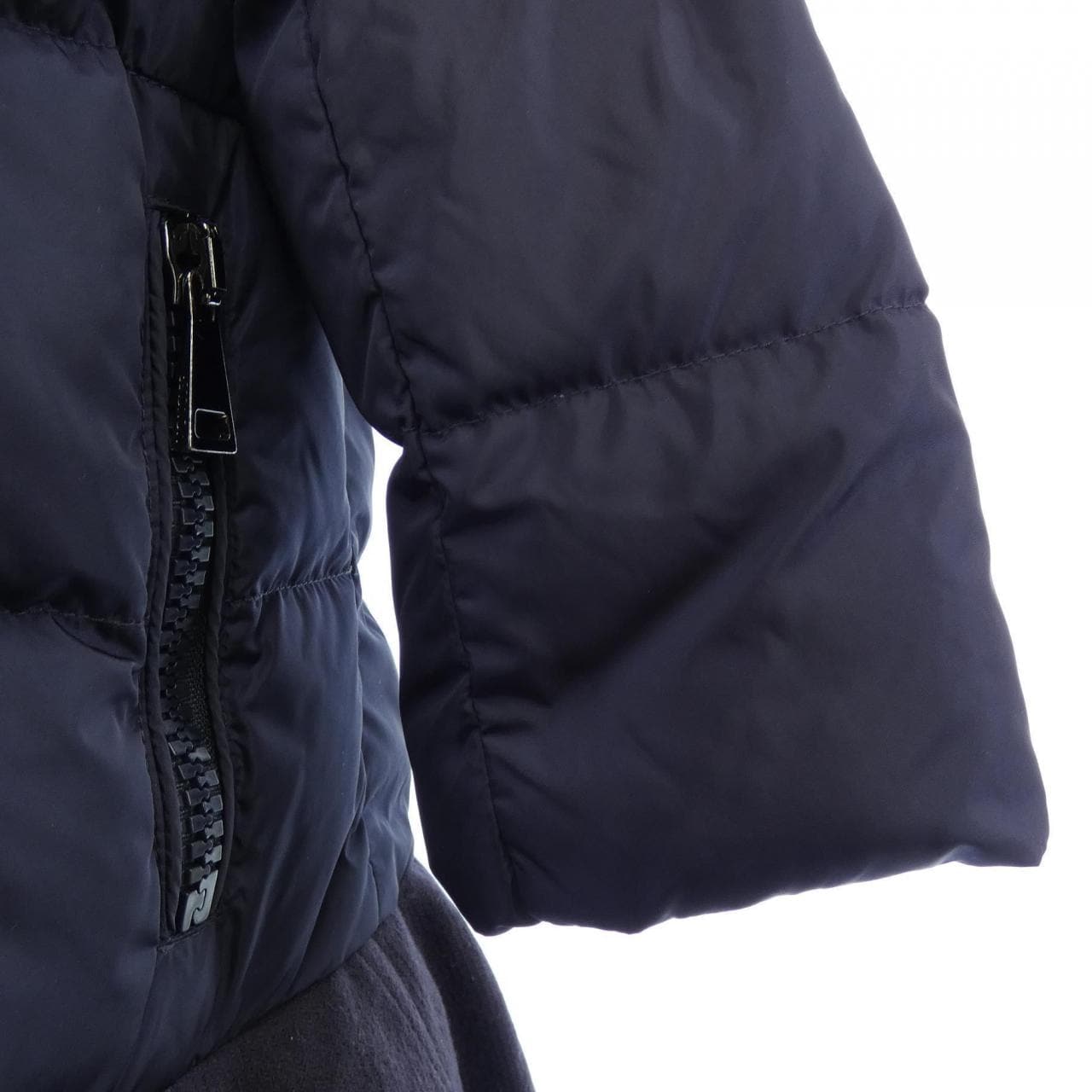 モンクレール MONCLER NESEA ダウンジャケット
