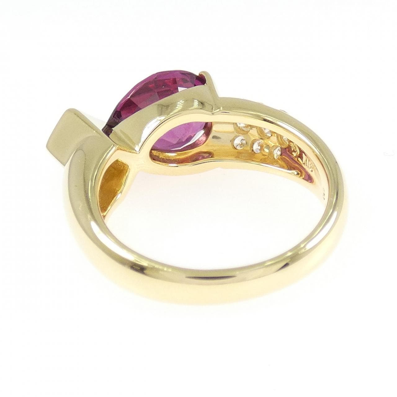 タサキ ガーネット リング 3.00CT