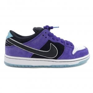 ナイキ NIKE スニーカー