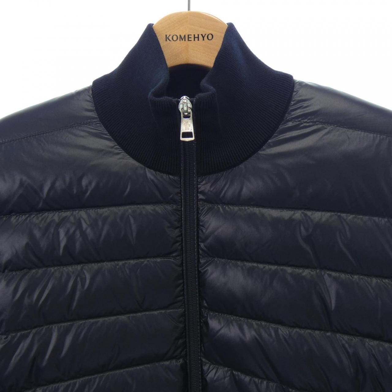 モンクレール MONCLER ダウンジャケット