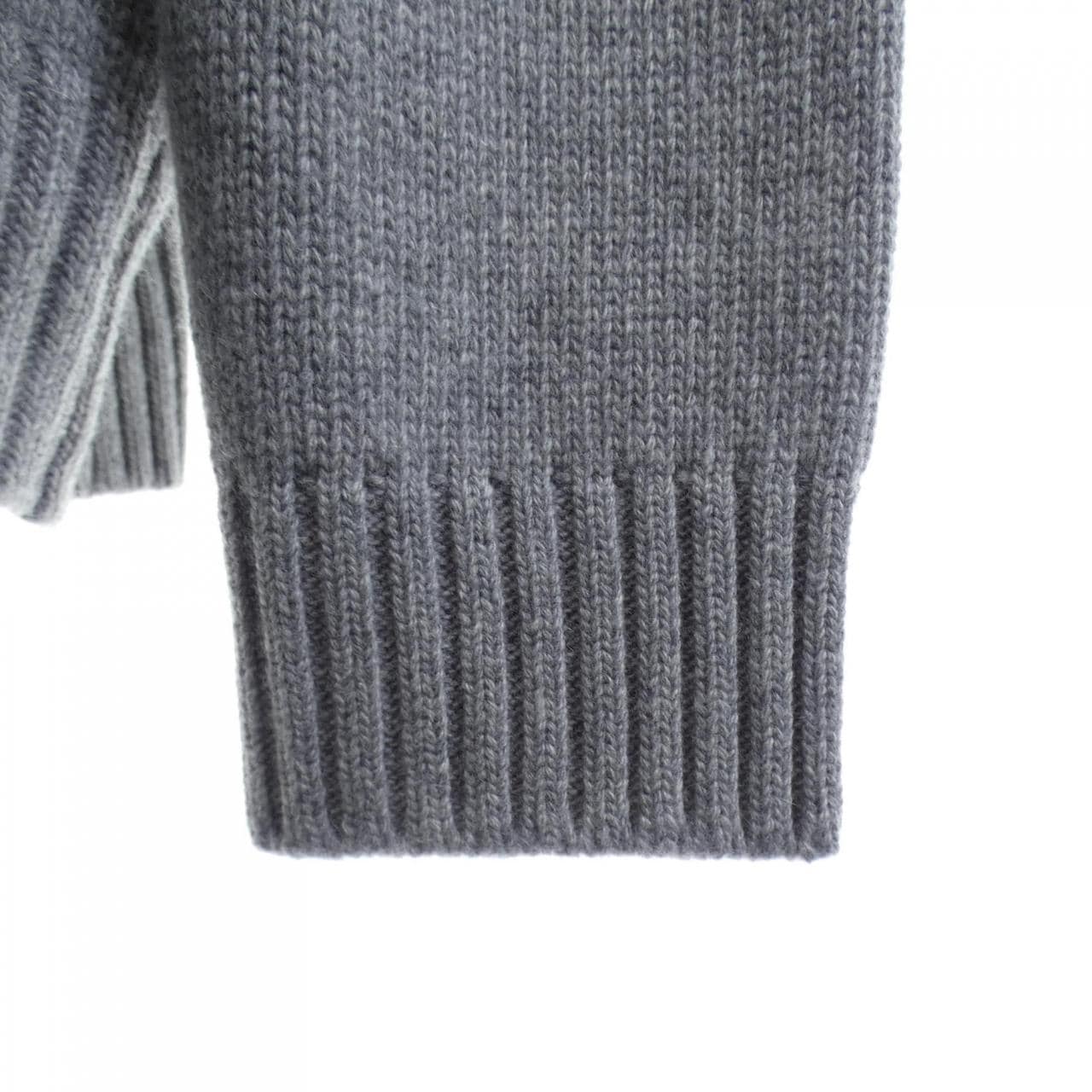 プラダ PRADA ウールxカシミヤ クルーネック セーター UMB645 S232 13HI ニット